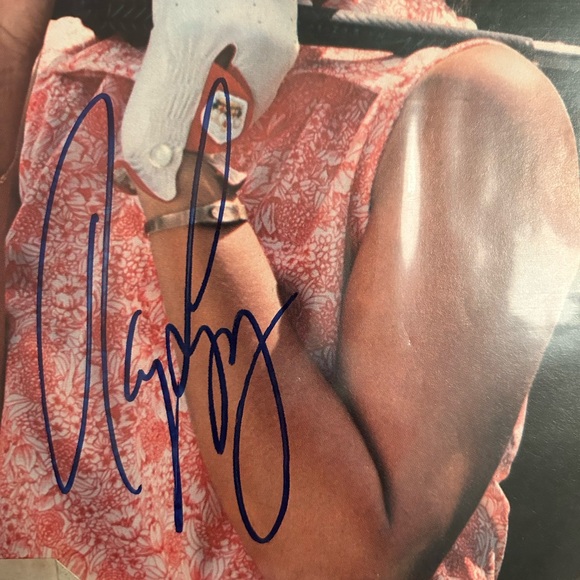 Nancy Lopez Signed Sports Illustrated July 10, 1978. - Picture 3 of 4